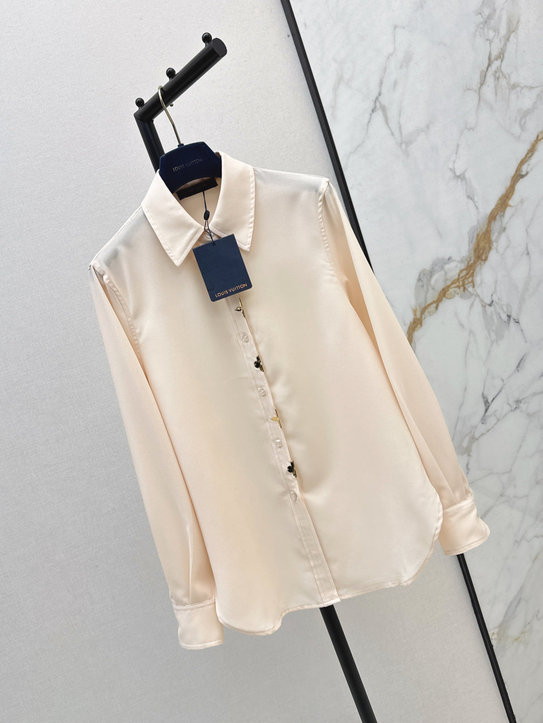 Louis 25fw buttons shirt