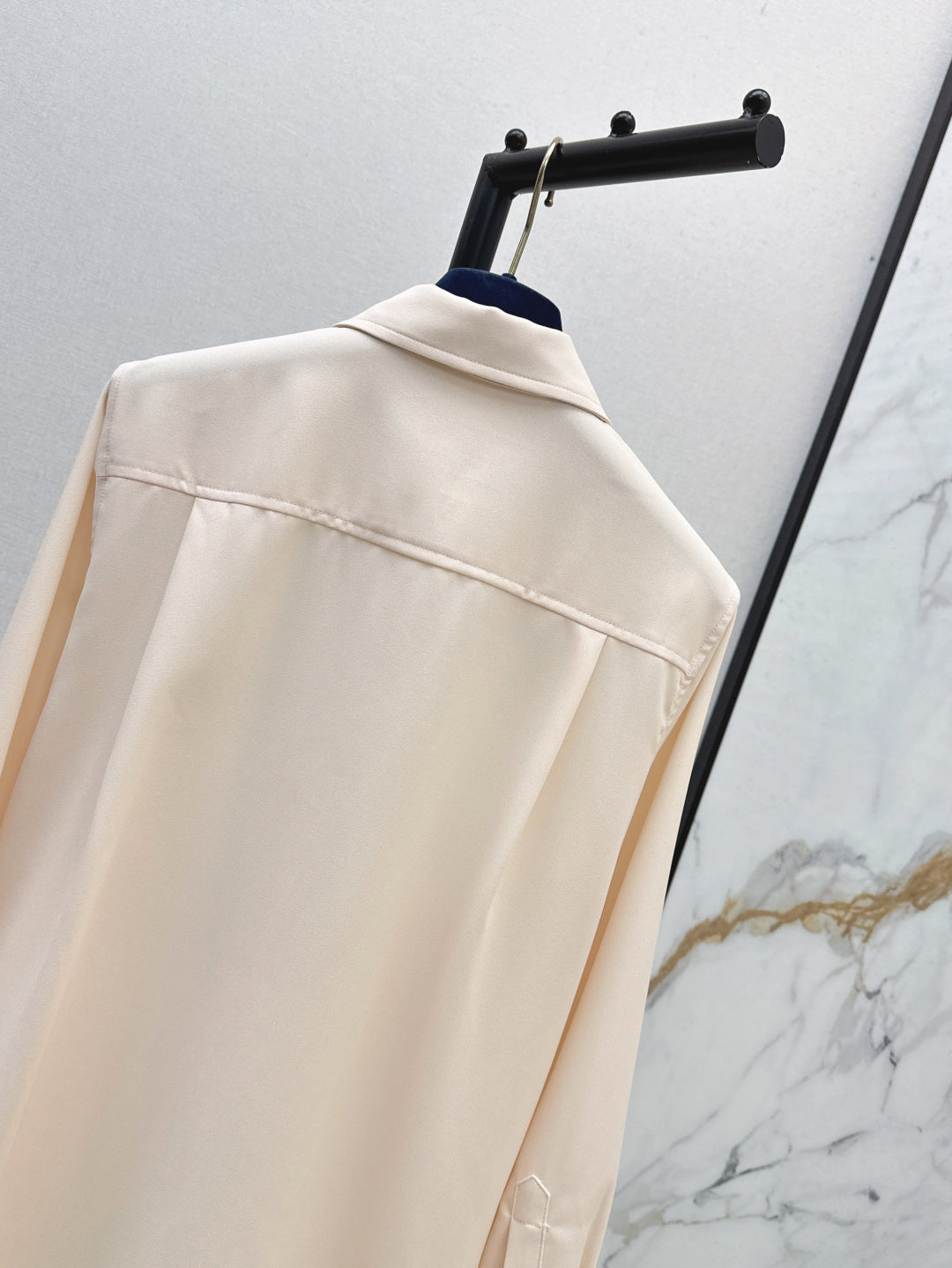 Louis 25fw buttons shirt