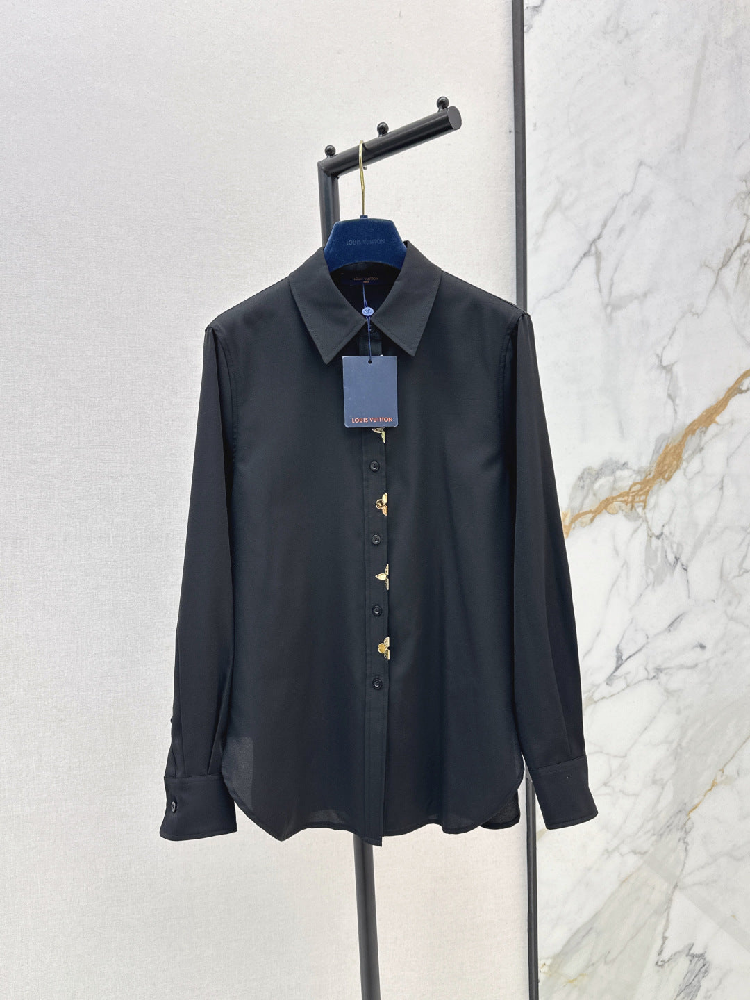 Louis 25fw buttons shirt