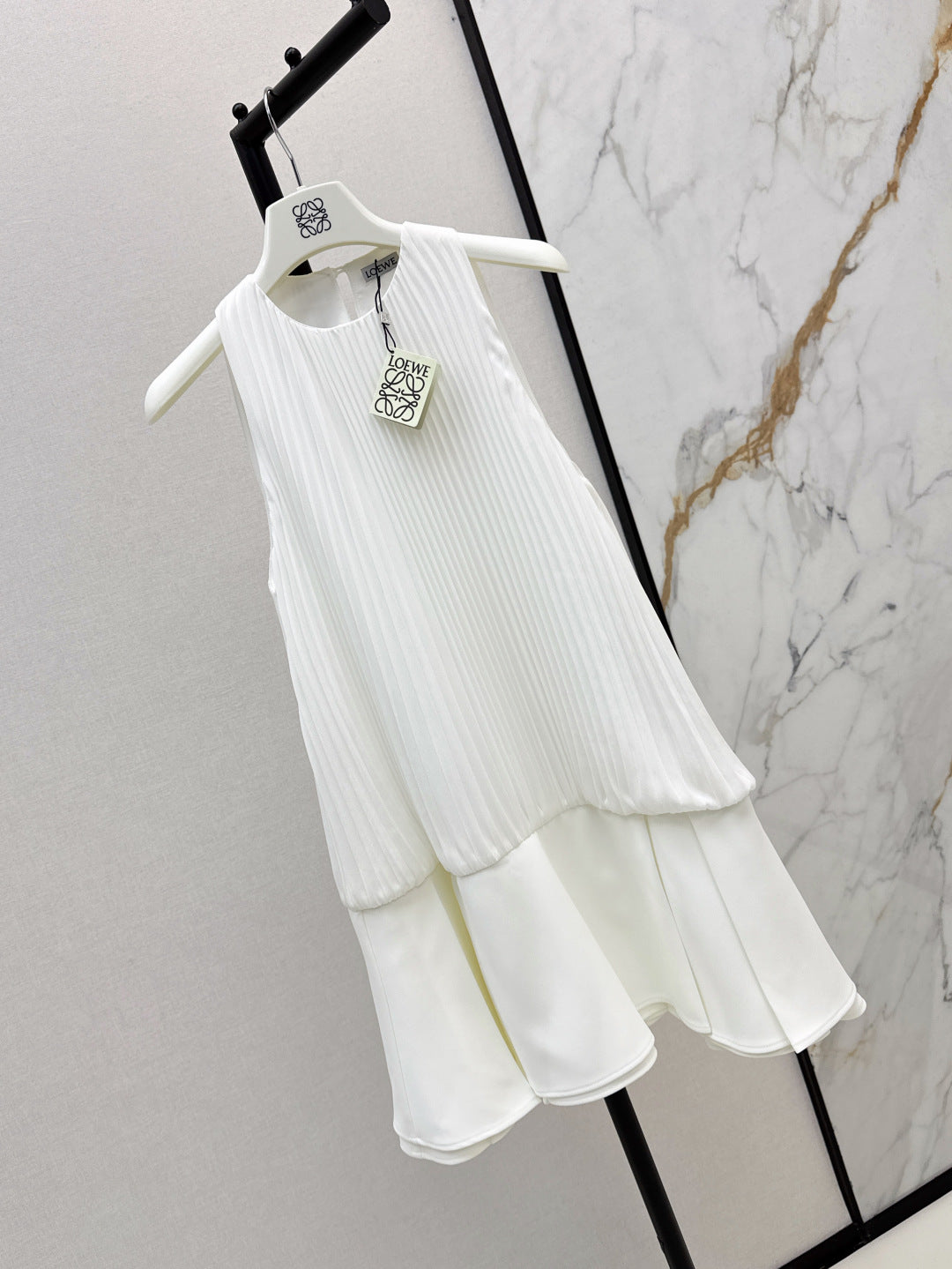Loe 25fw sleeveless dress