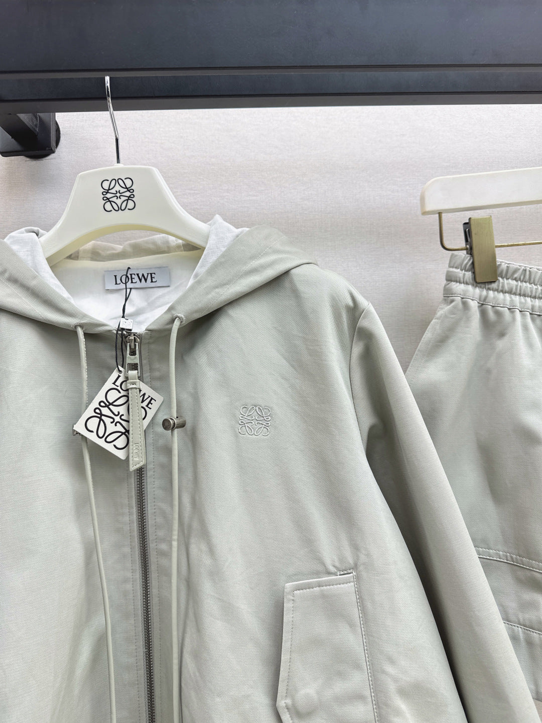 Loe 25fw hoodie jacket