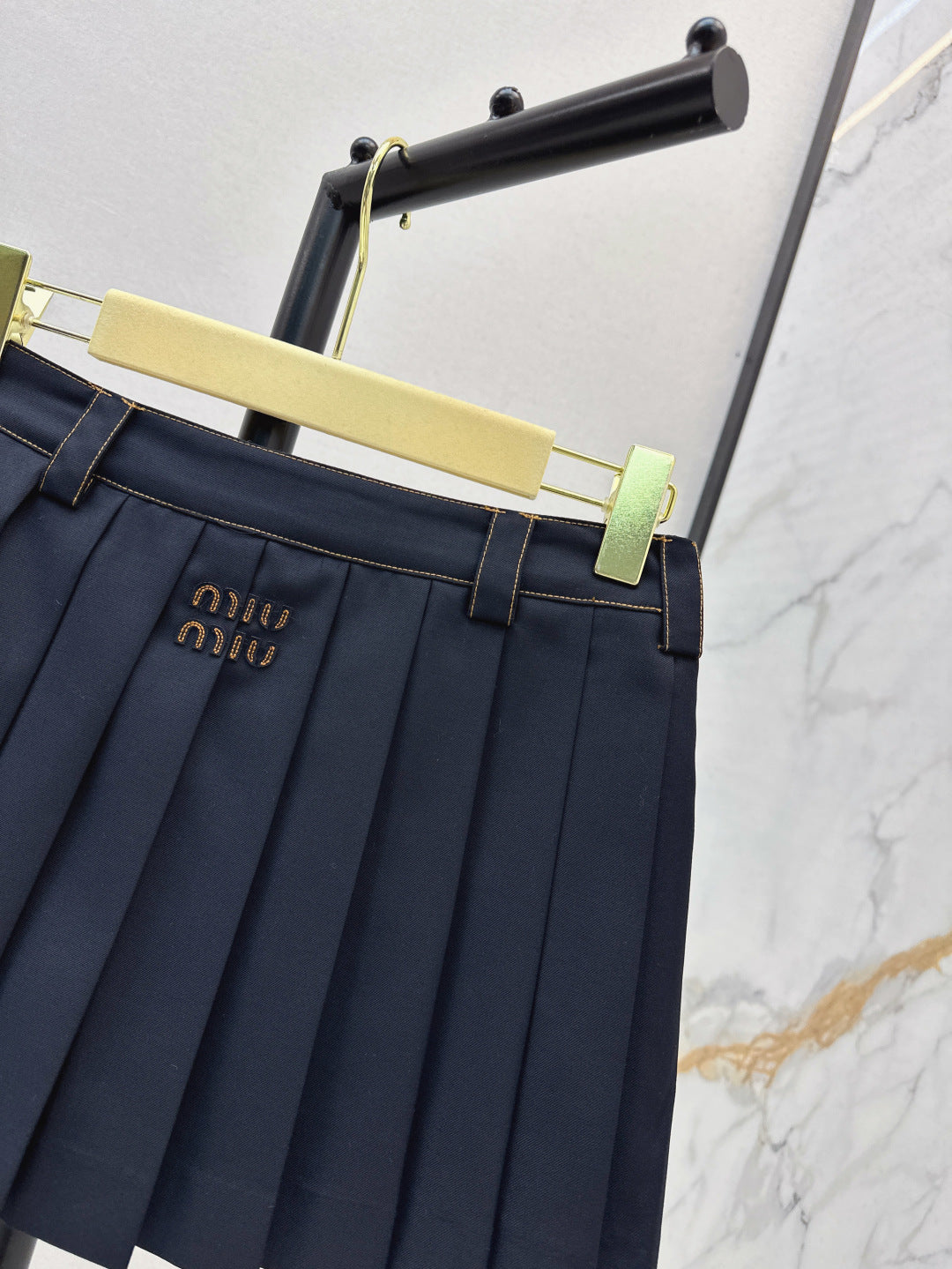 Miu 25ss pleated skirt