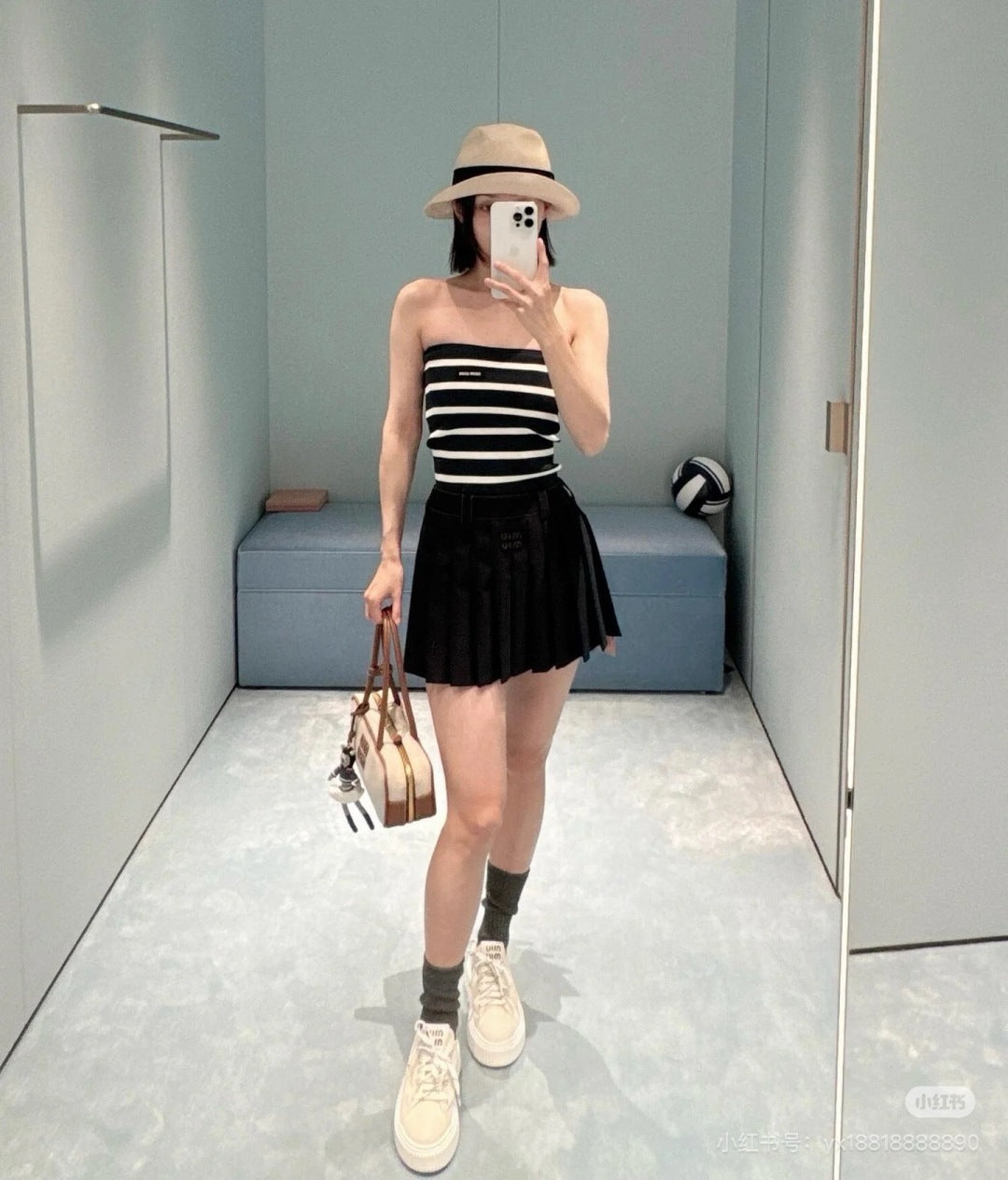 Miu 25ss pleated skirt