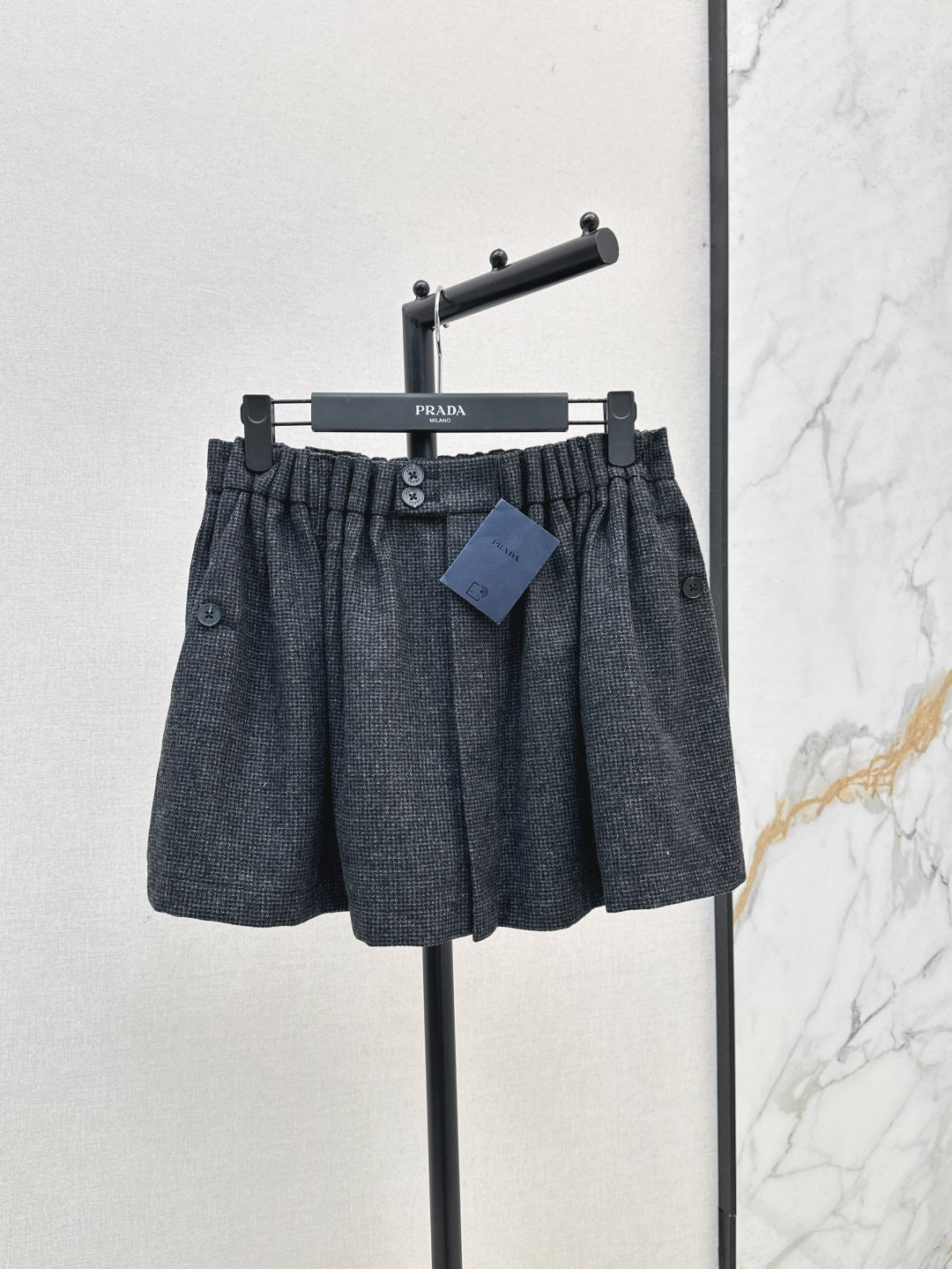 Pra 25fw pleated skirt