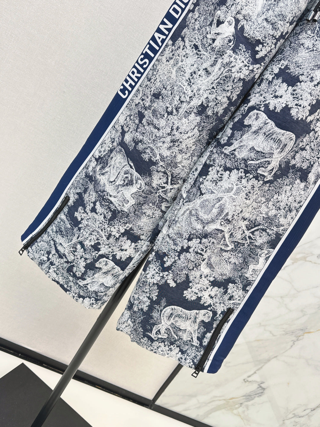 CD 25fw jacquard pants