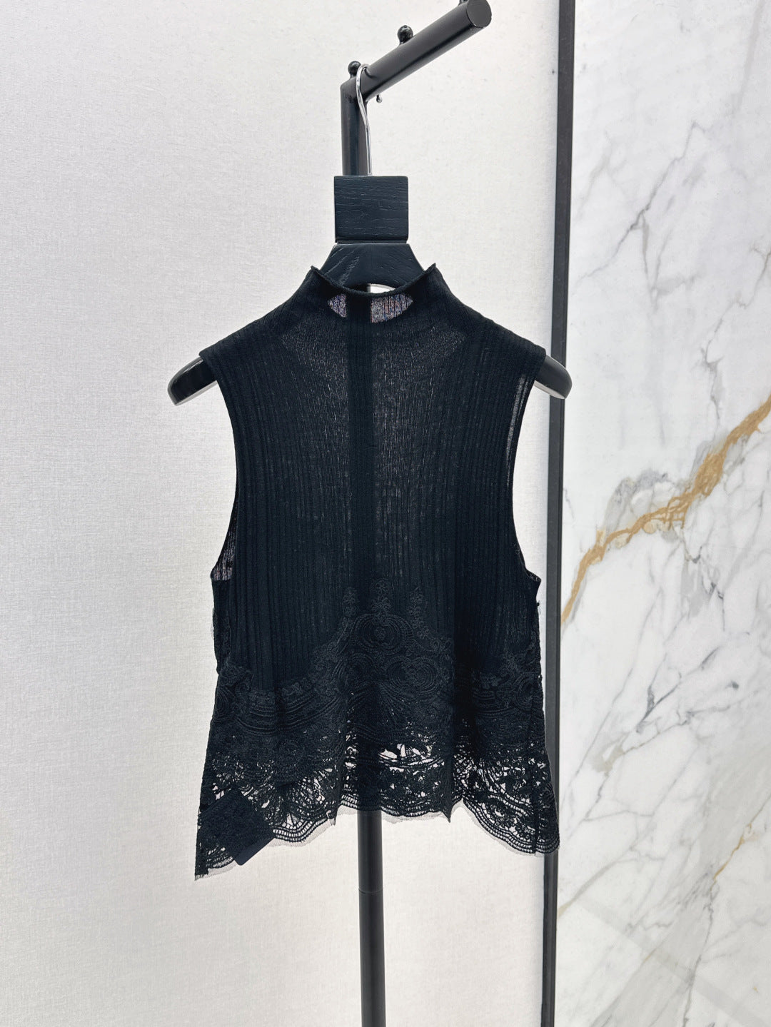 Es 25fw lace knit vest