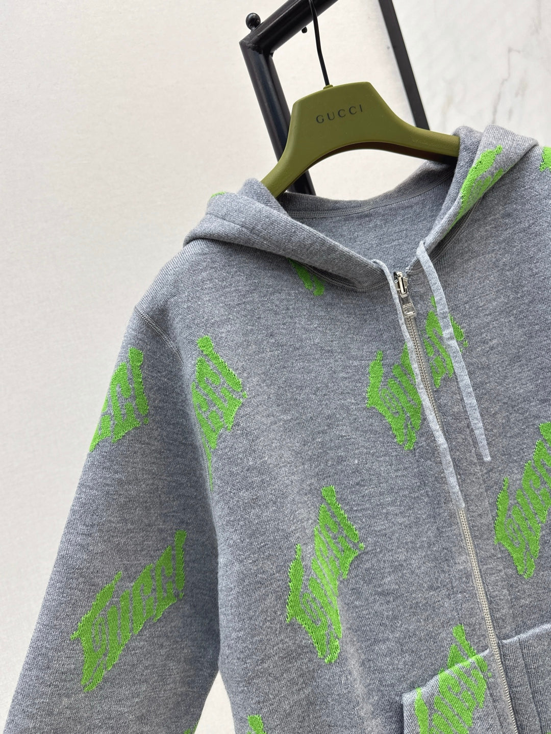 Guc 25fw reversible hoodie