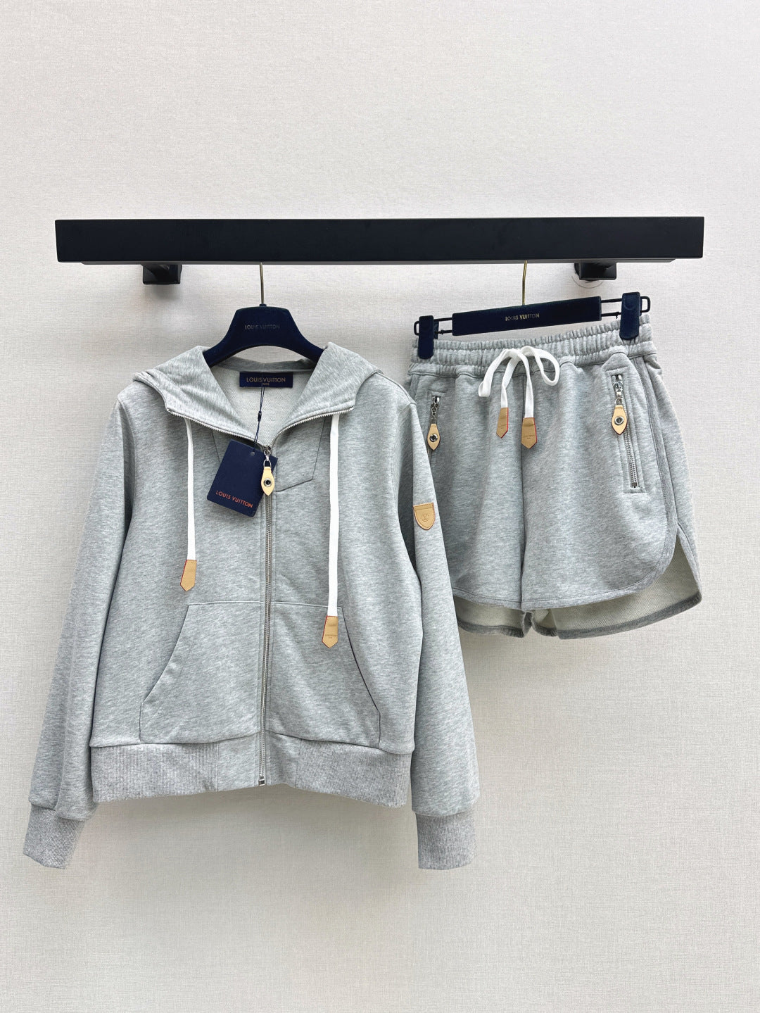 Louis 25fw hoodie short set
