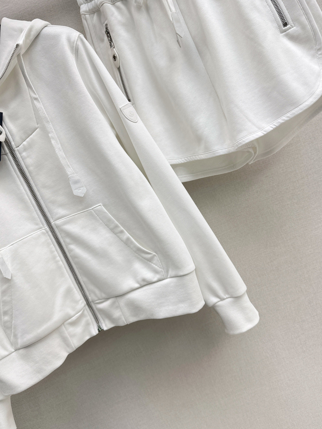 Louis 25fw hoodie short set