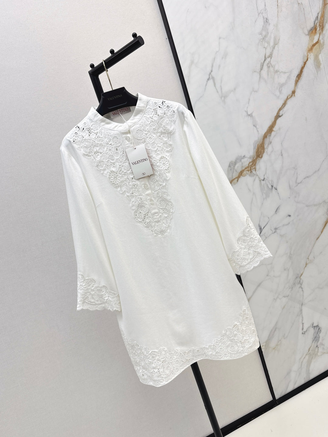 Valen 25ss embroidered dress