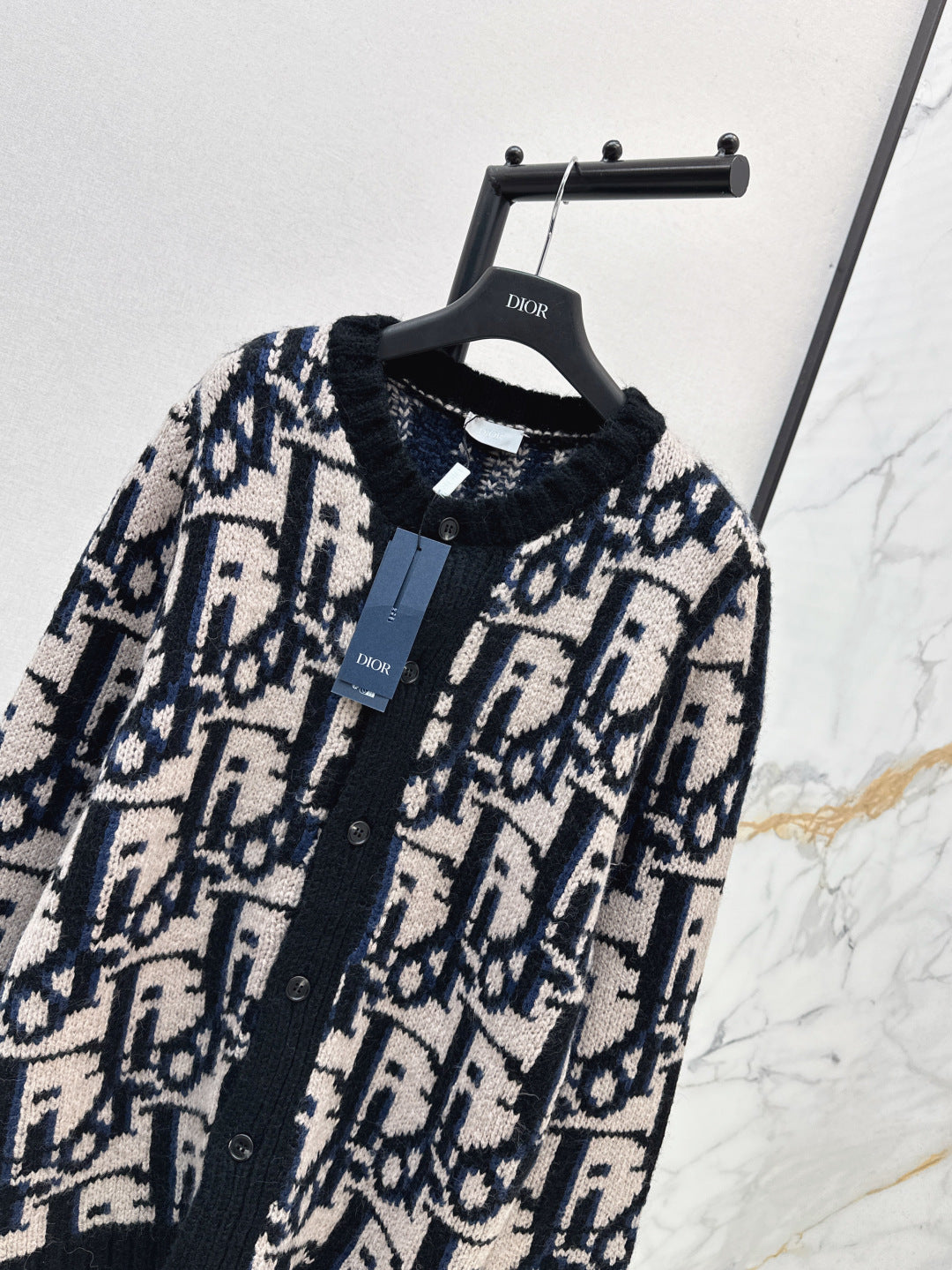 CD 25fw jacquard cardigan