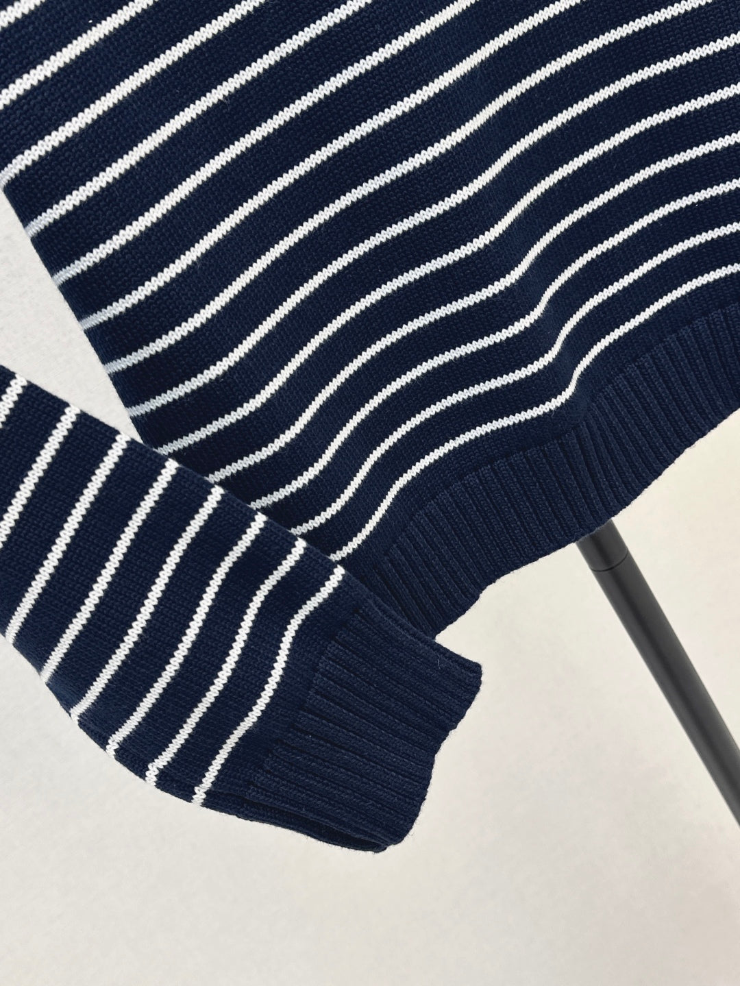 Miu 25fw knitted sweater