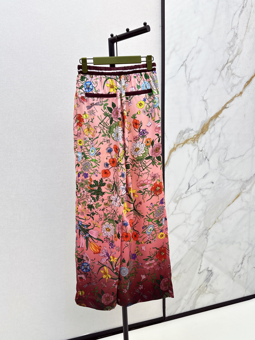 Guc 25fw printed pants