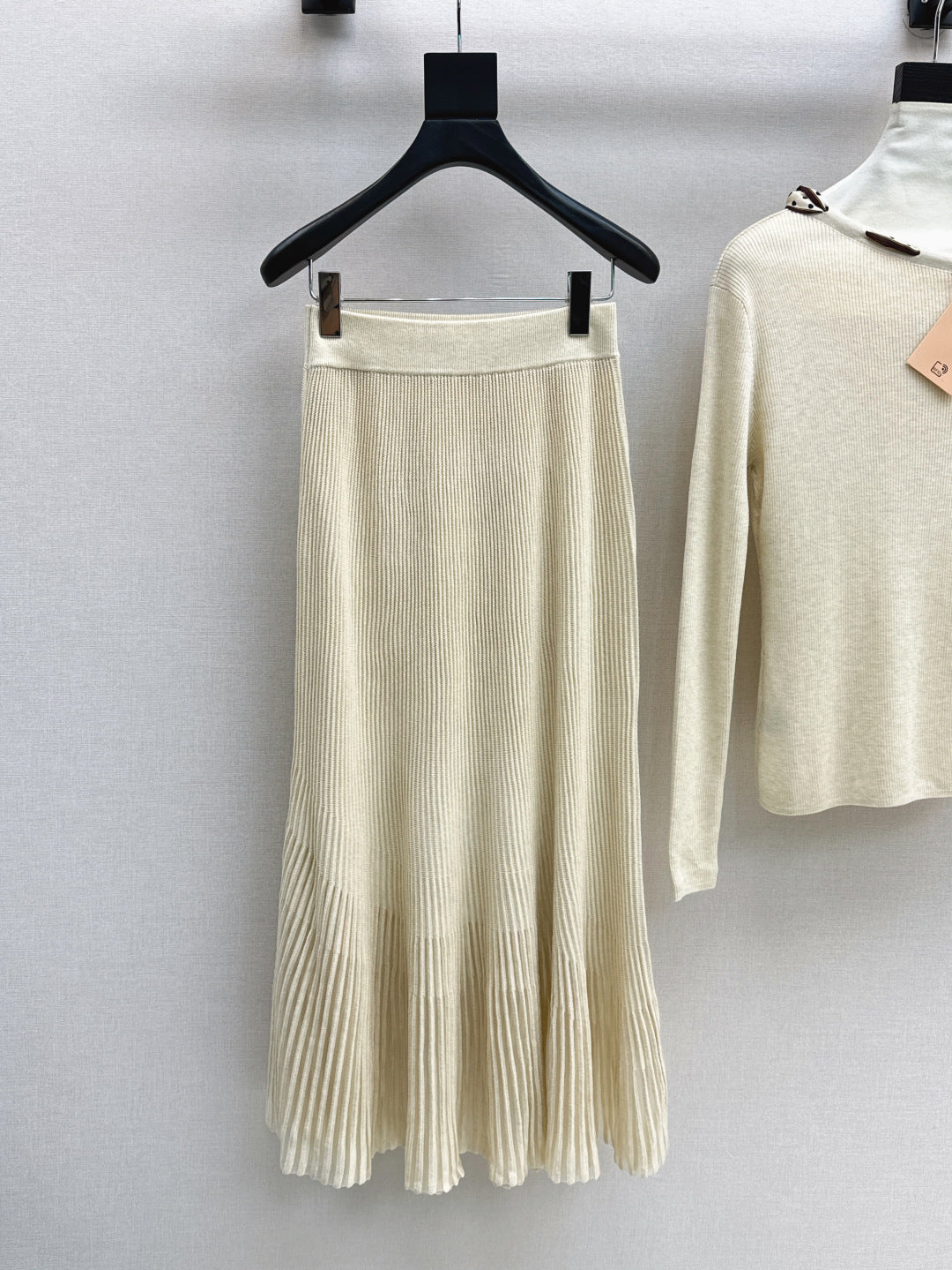 Miu 25fw knitted suit