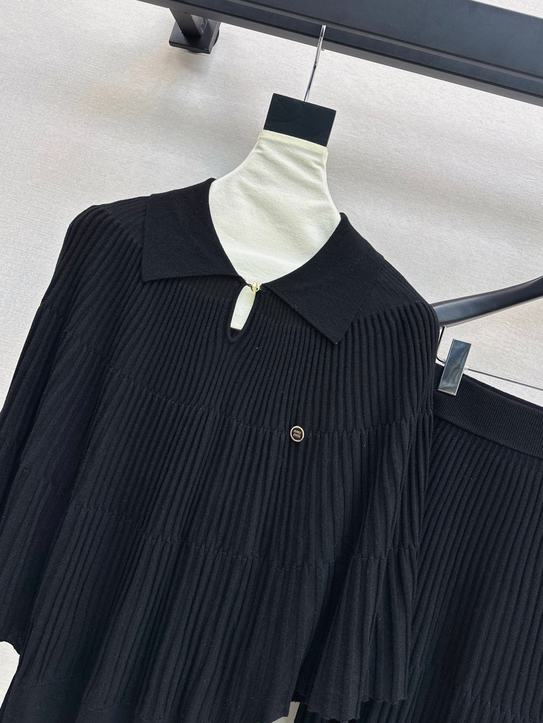 Miu 25fw knitted suit