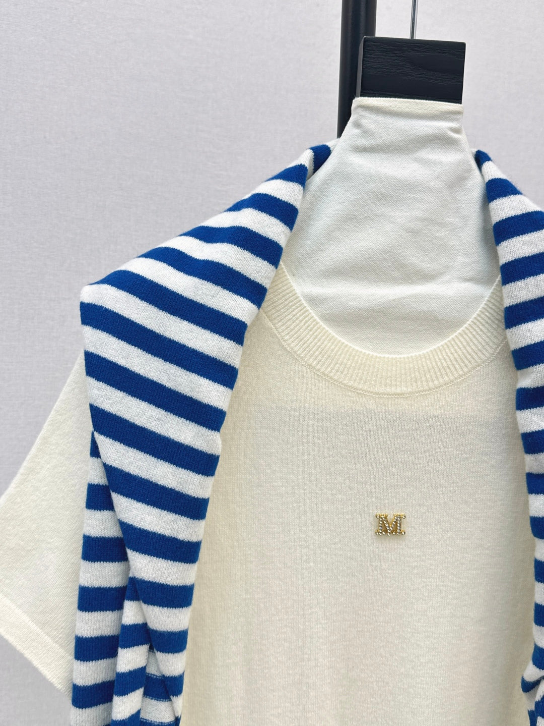 Max 25fw shawl dress