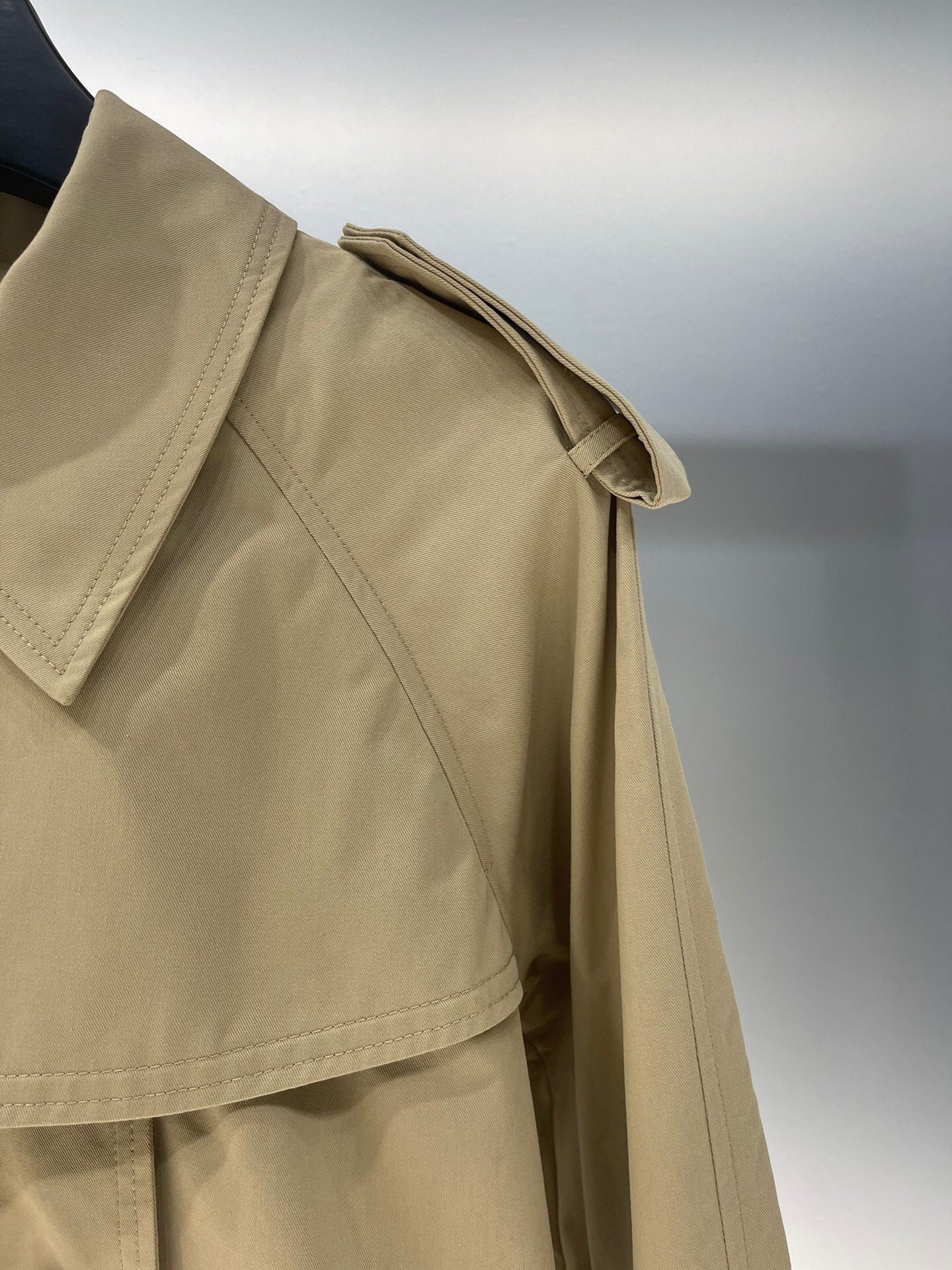 CD 24fw trench coat