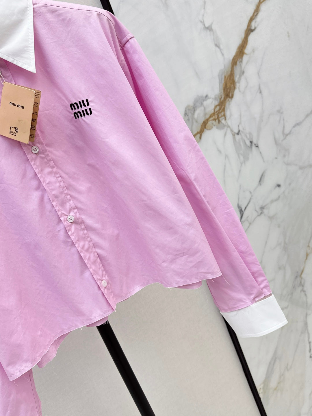 Miu 25fw crop shirt