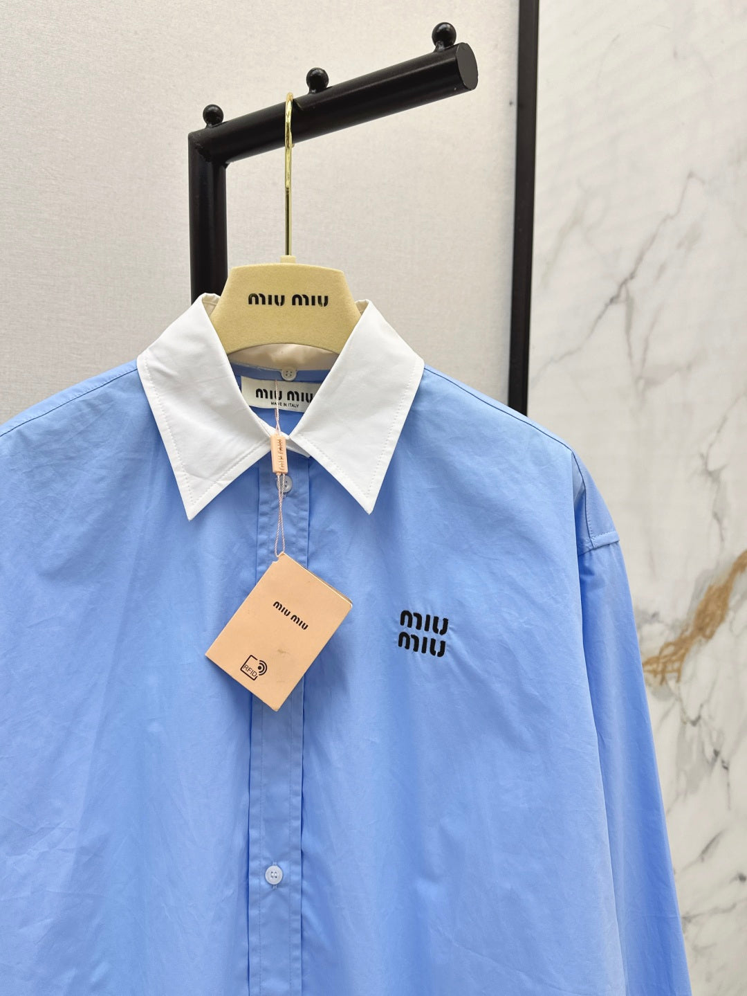Miu 25fw crop shirt