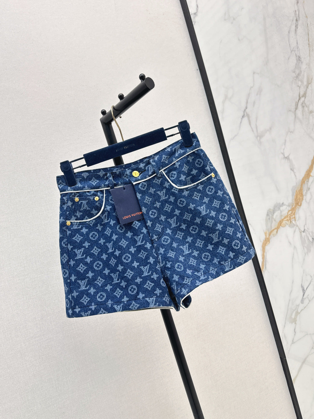 Louis 25fw jacquard short