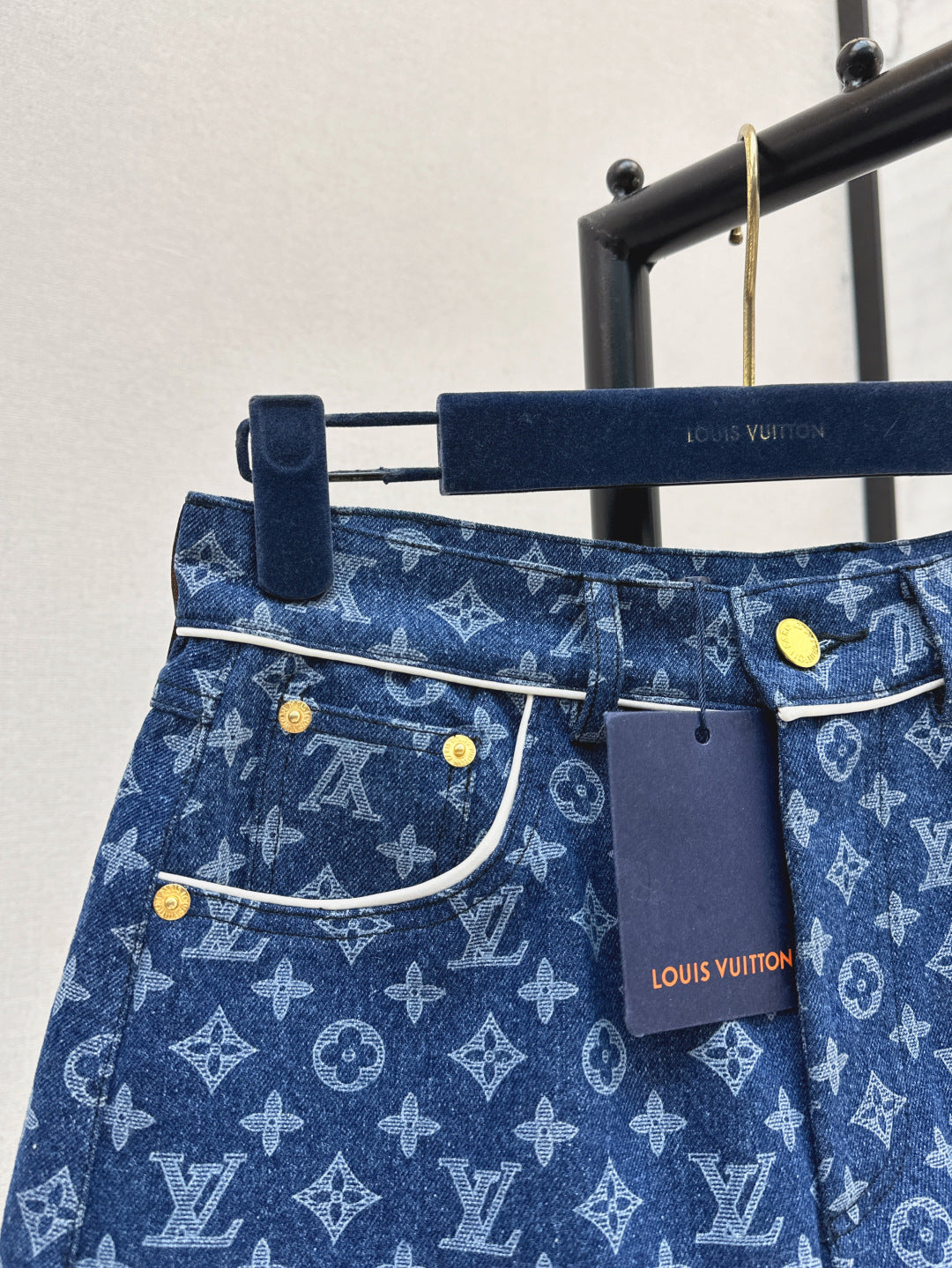 Louis 25fw jacquard short
