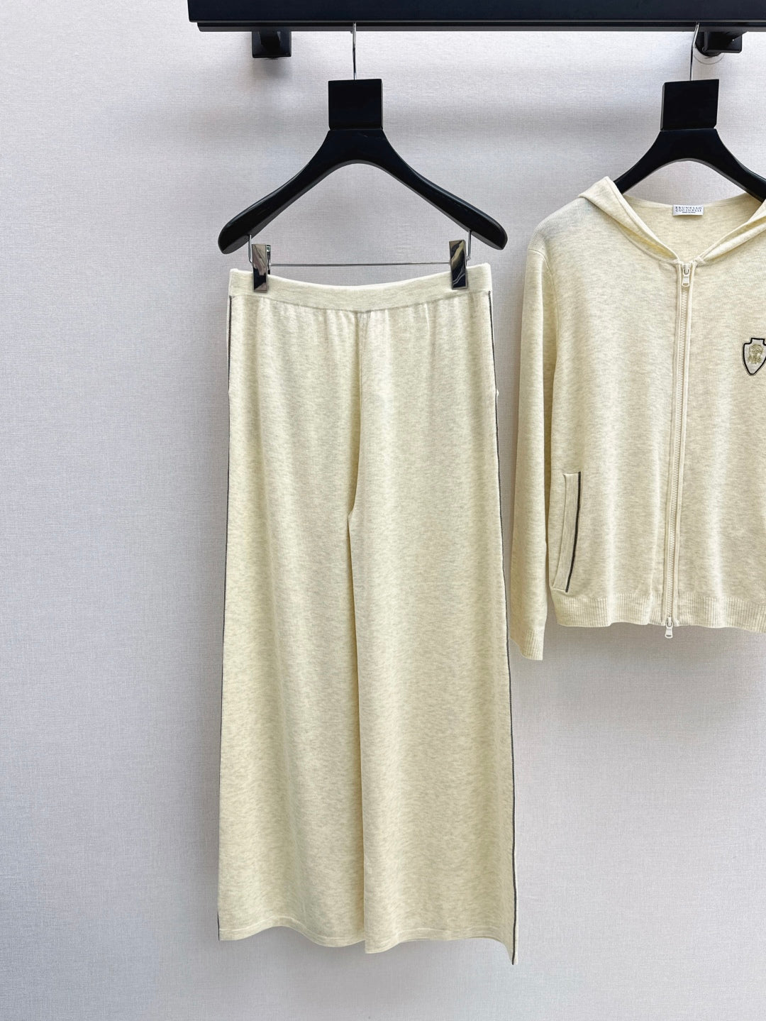 Brune 25fw knitted suit