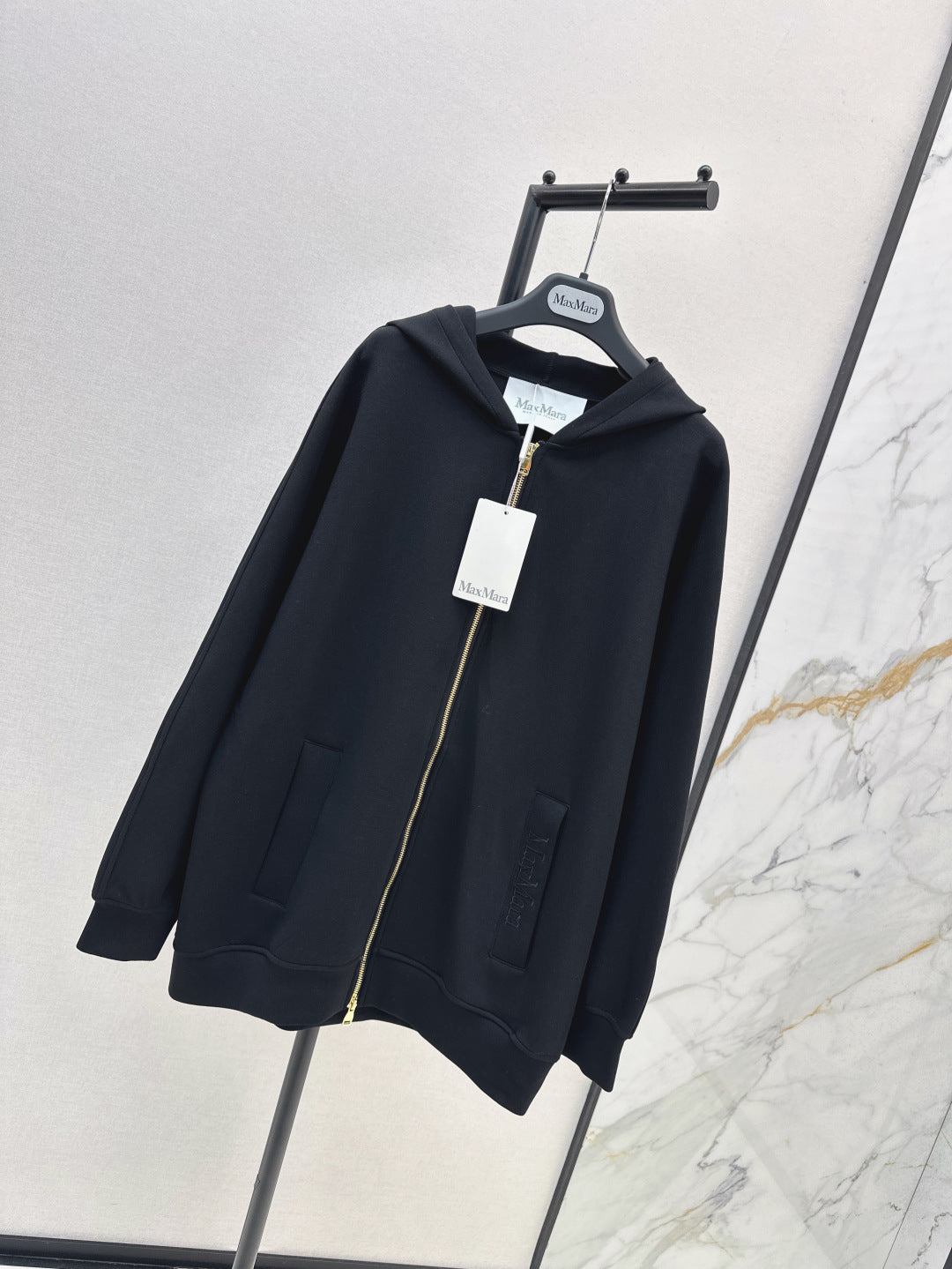 Loe 25fw hoodie
