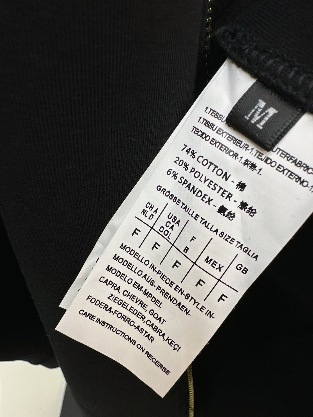 Loe 25fw hoodie