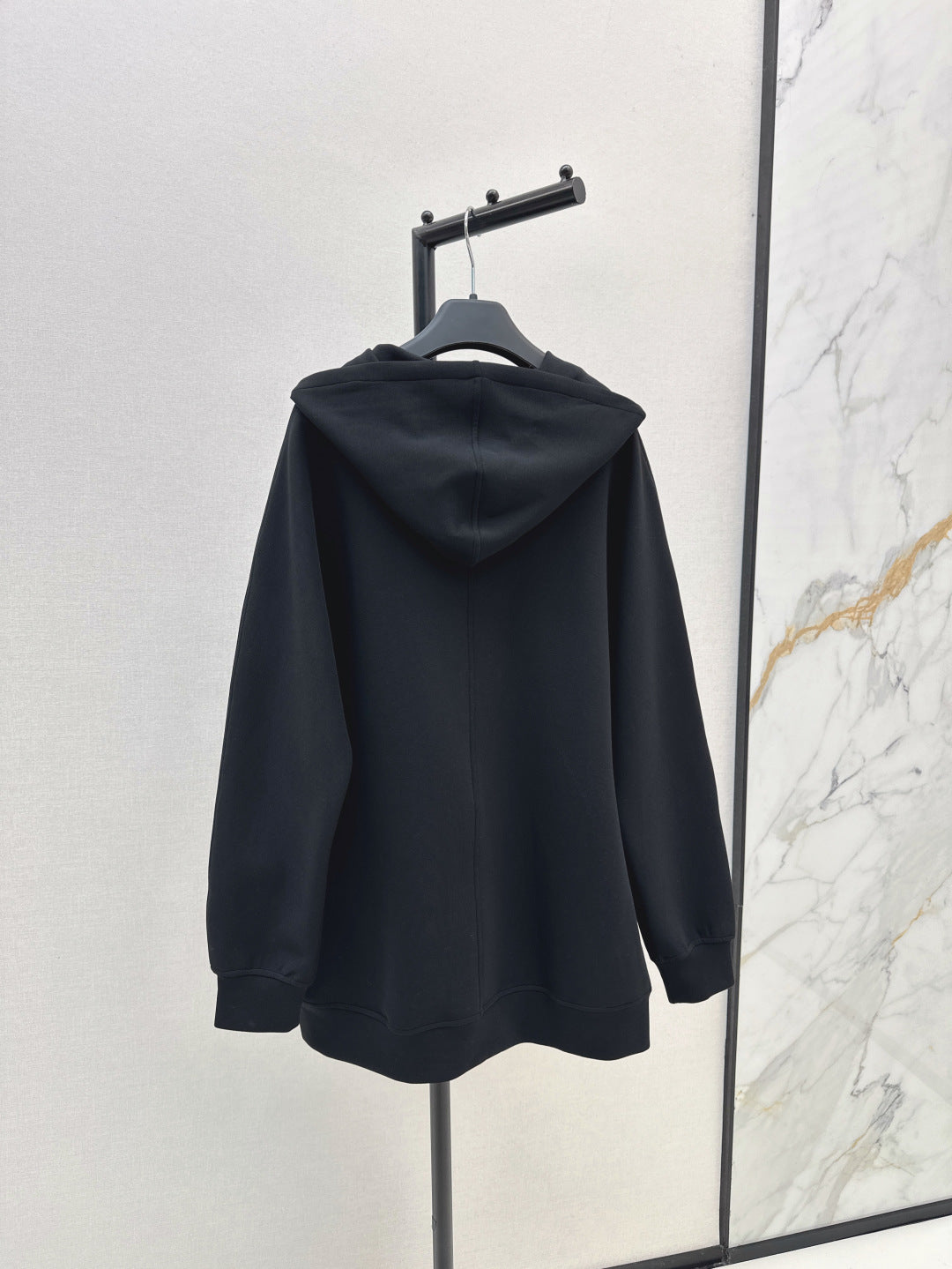 Loe 25fw hoodie
