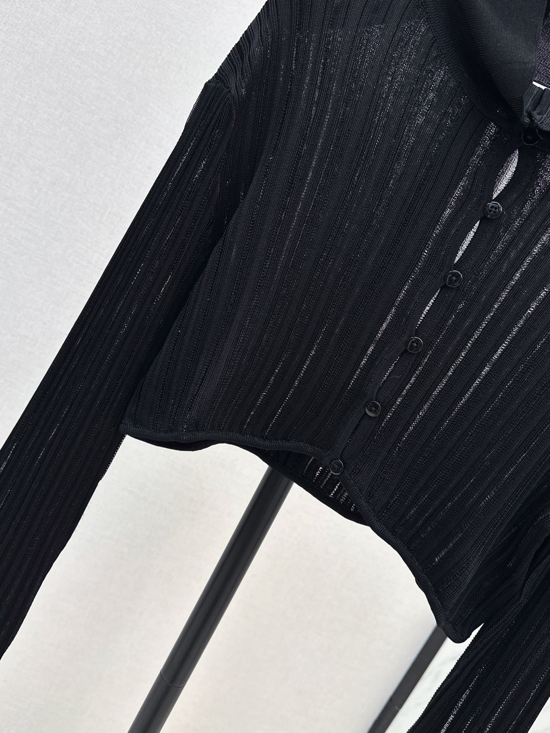 Ala 25fw knitted cardigan