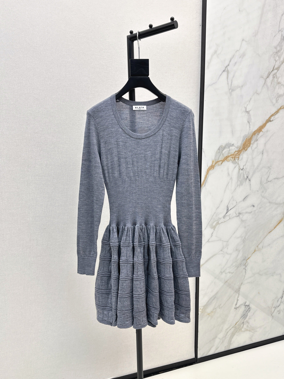 Ala 25fw wool dress