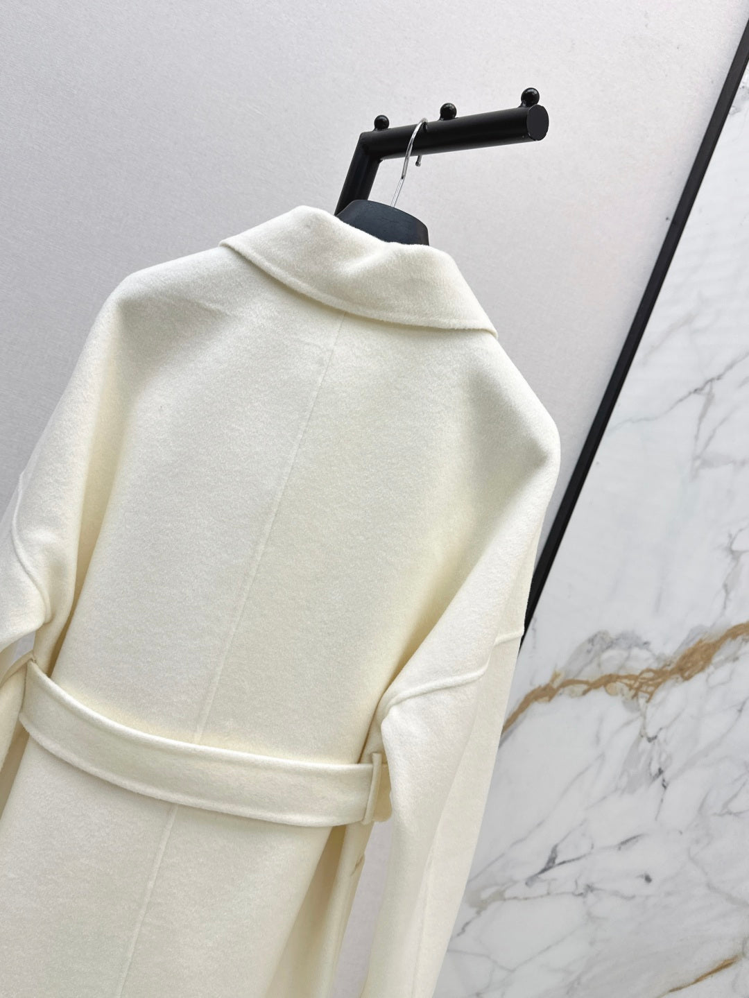 CD 25fw cashmere coat