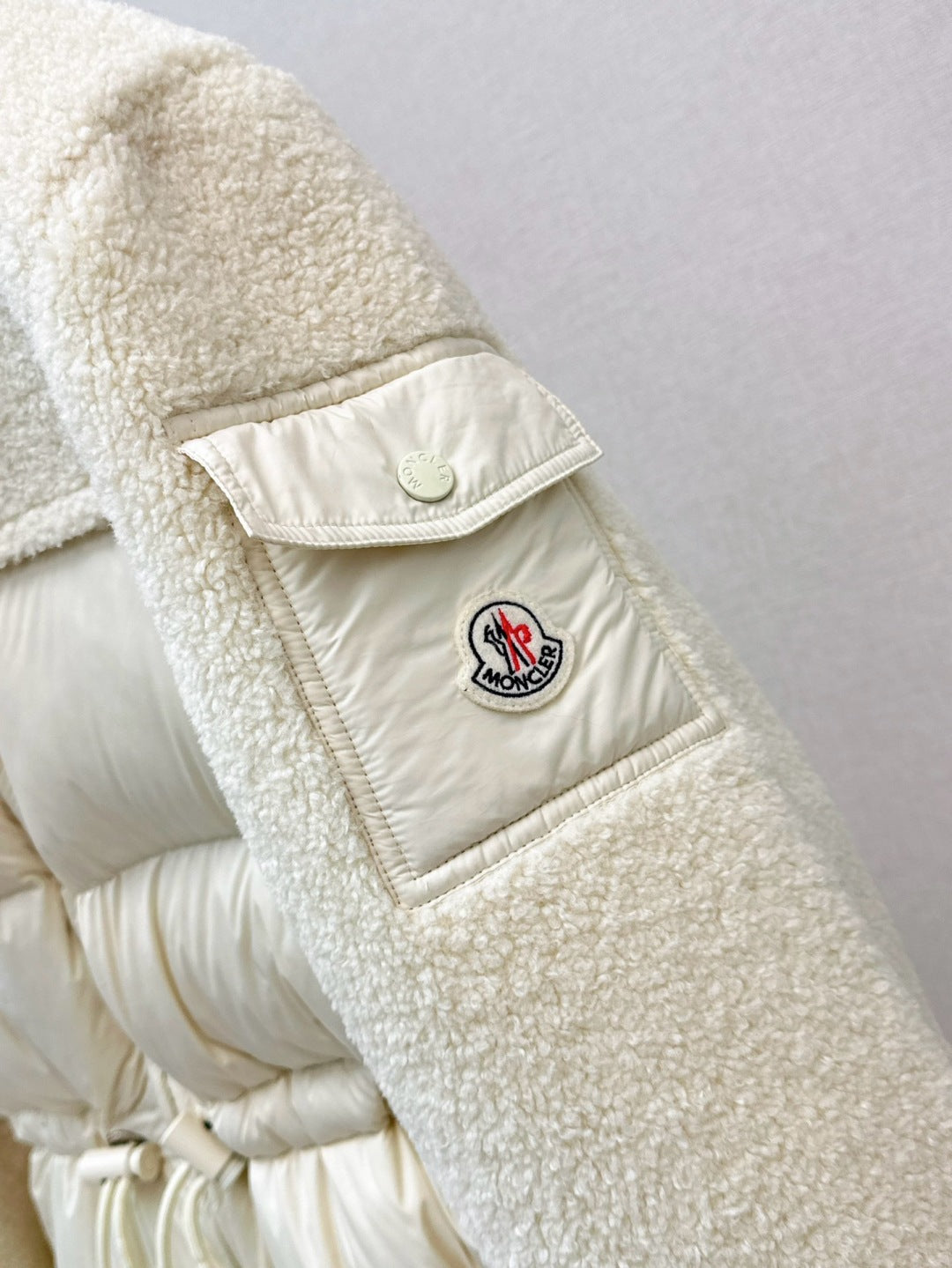 Monc 25fw down jacket