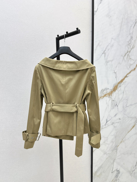 CD 25fw off-shoulder jacket