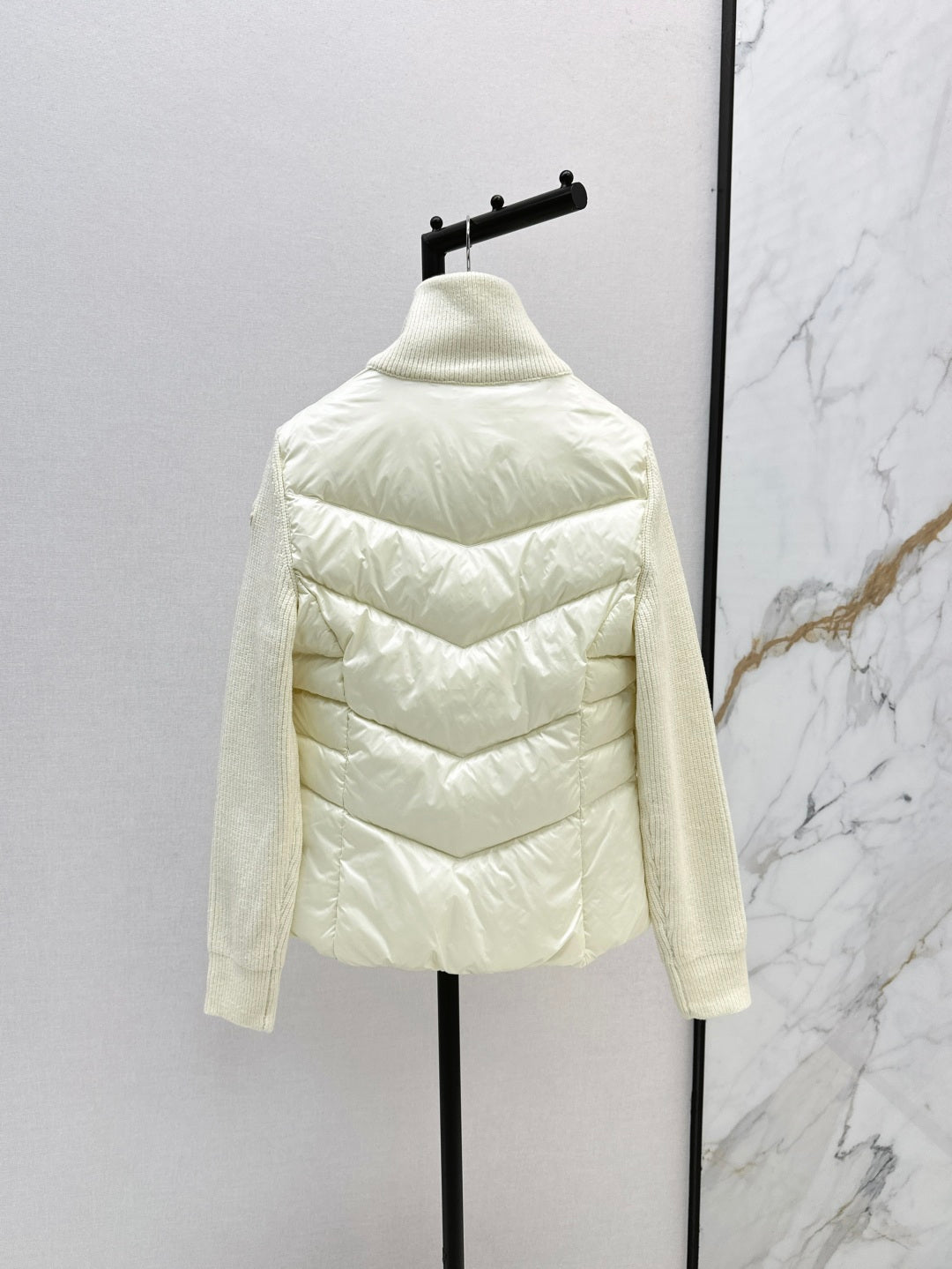 Monc 25fw down jacket