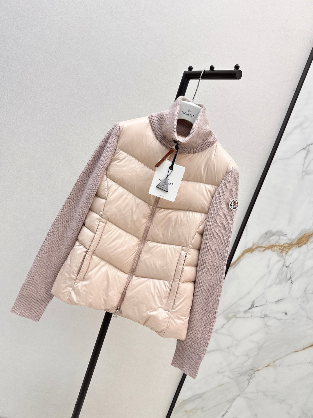 Monc 25fw down jacket