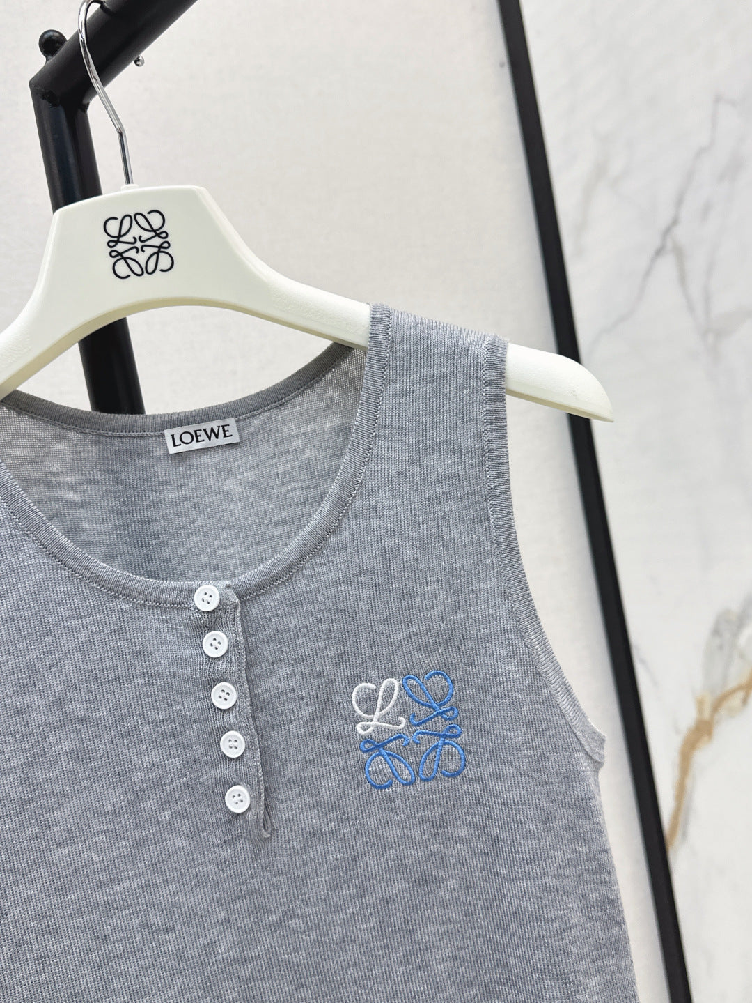 Loe 25fw knitted vest