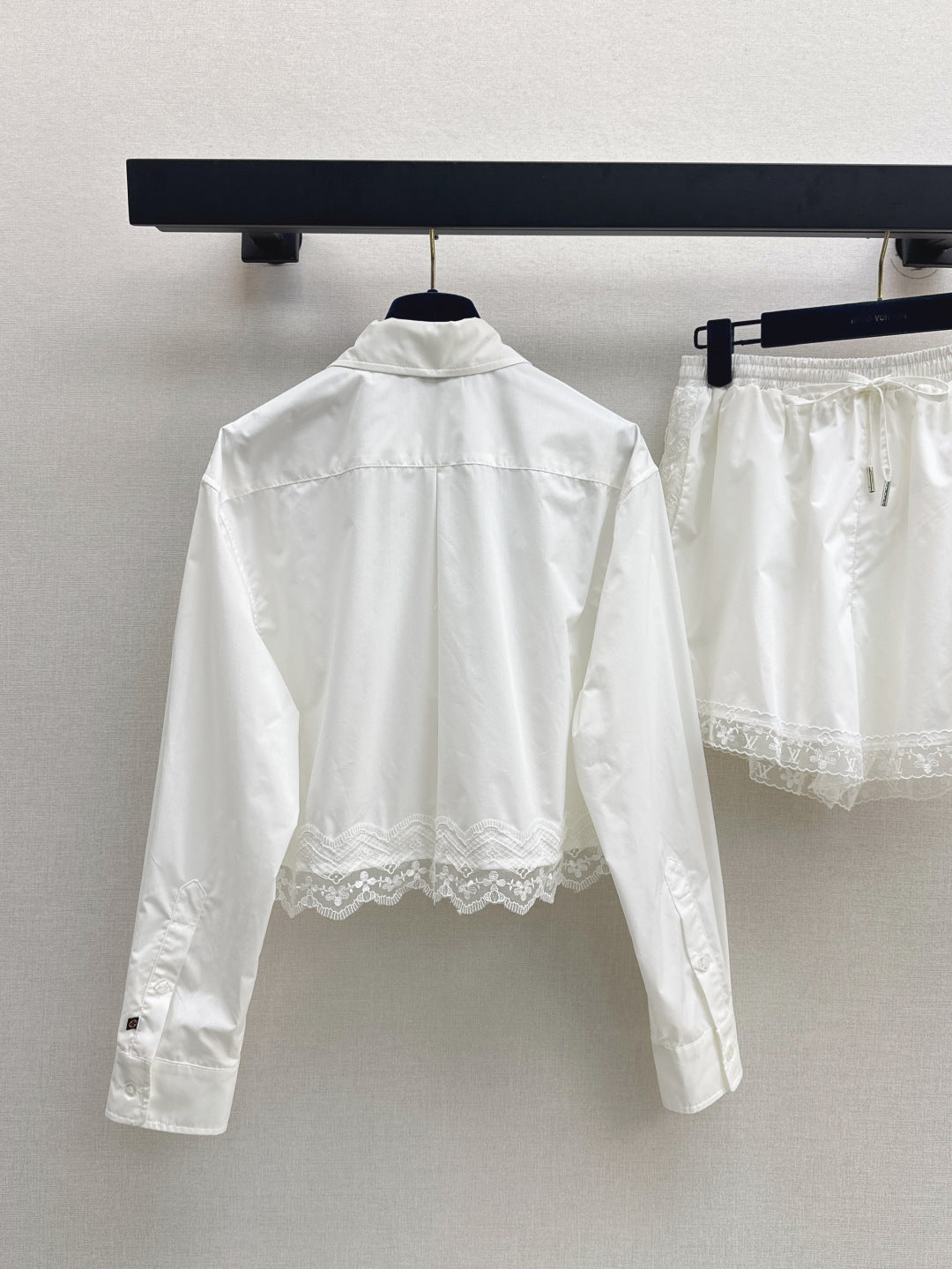 Louis 25fw lace suit