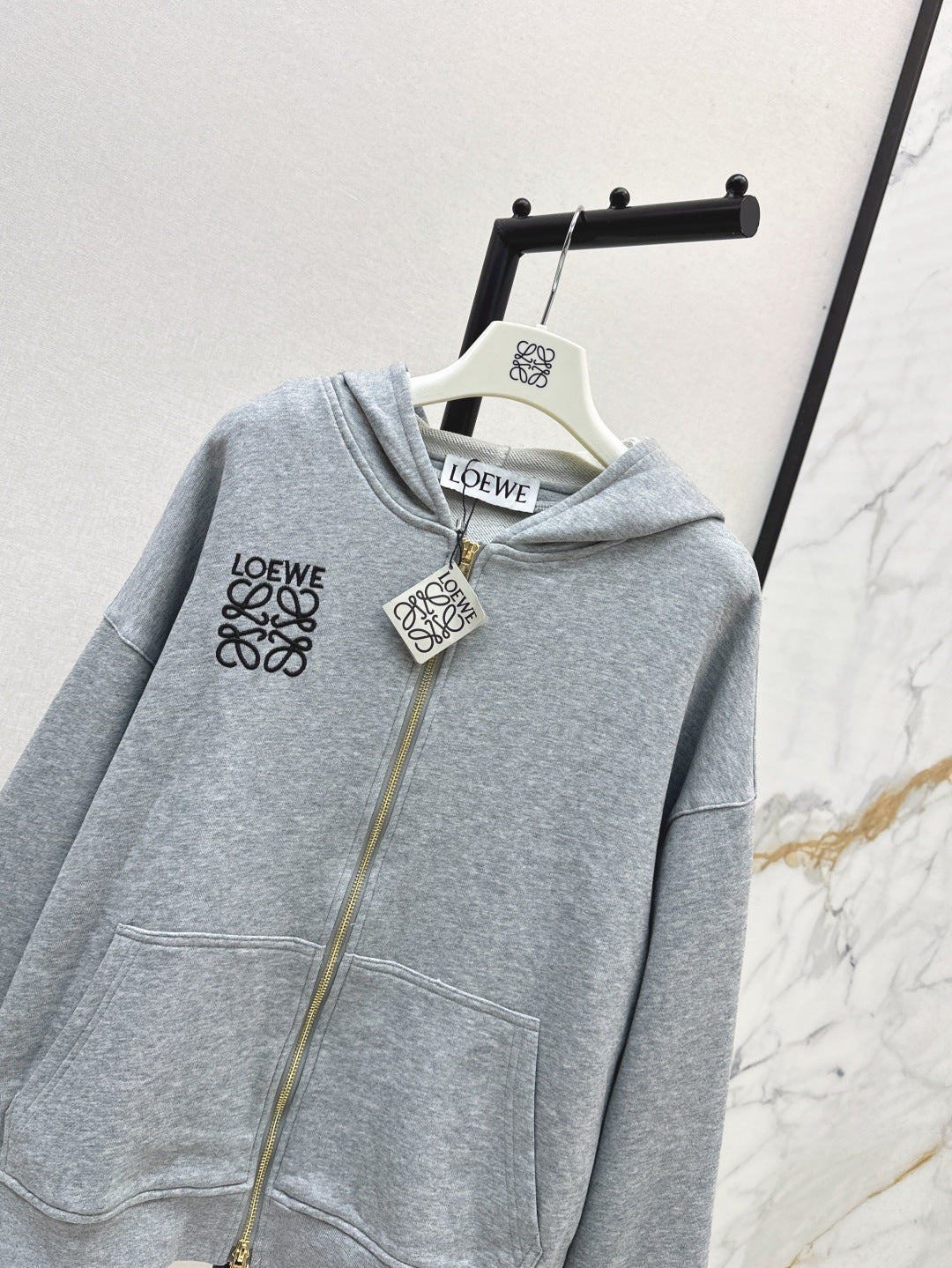 Loe 25fw embroidered jacket