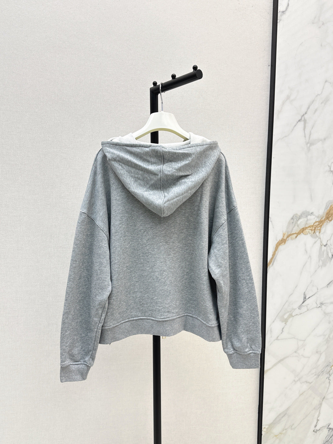 Loe 25fw embroidered jacket