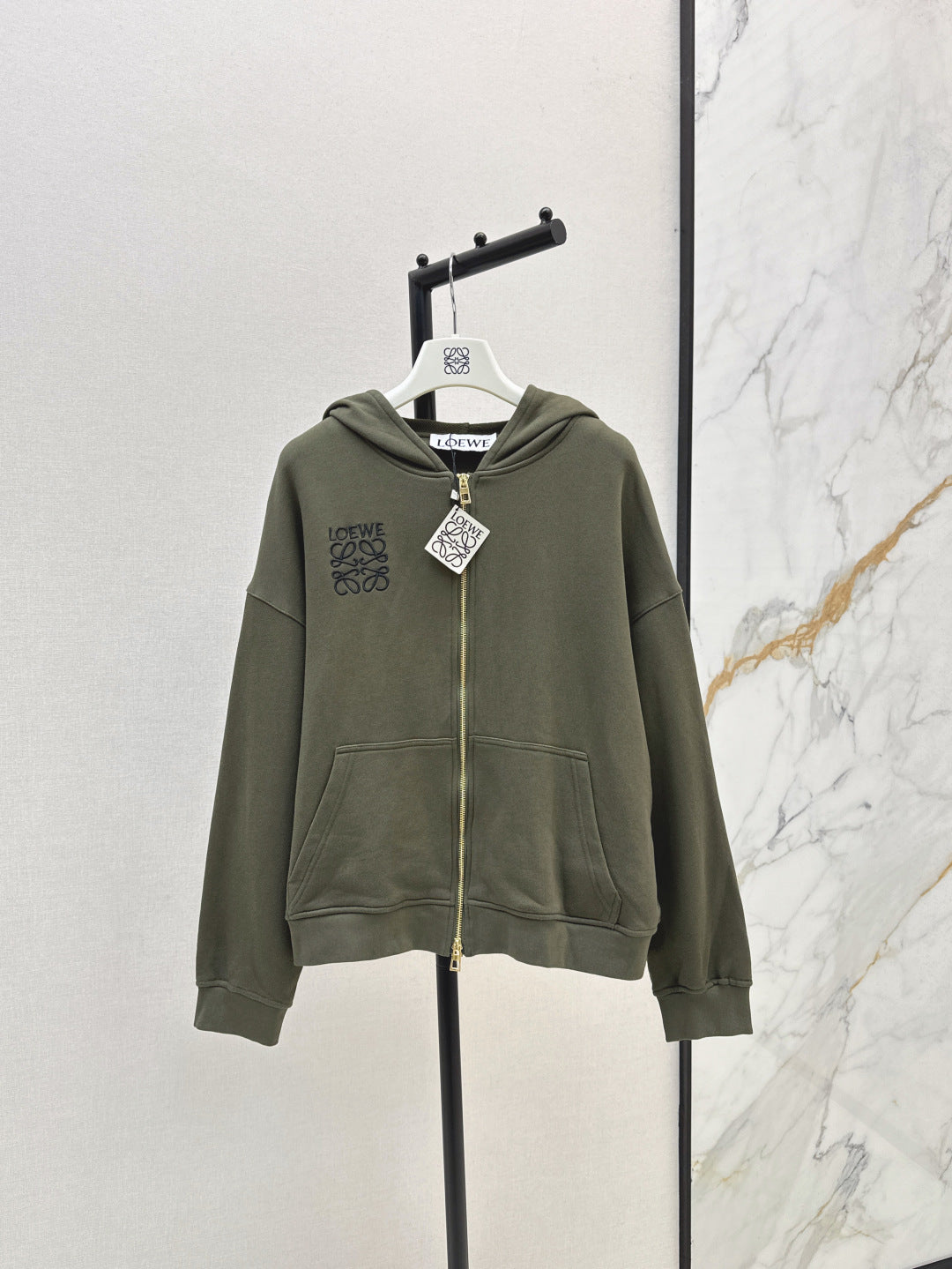 Loe 25fw embroidered jacket