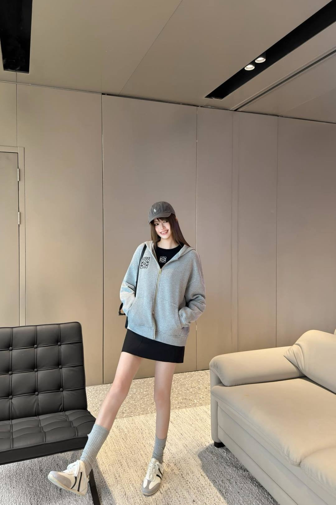 Loe 25fw embroidered jacket