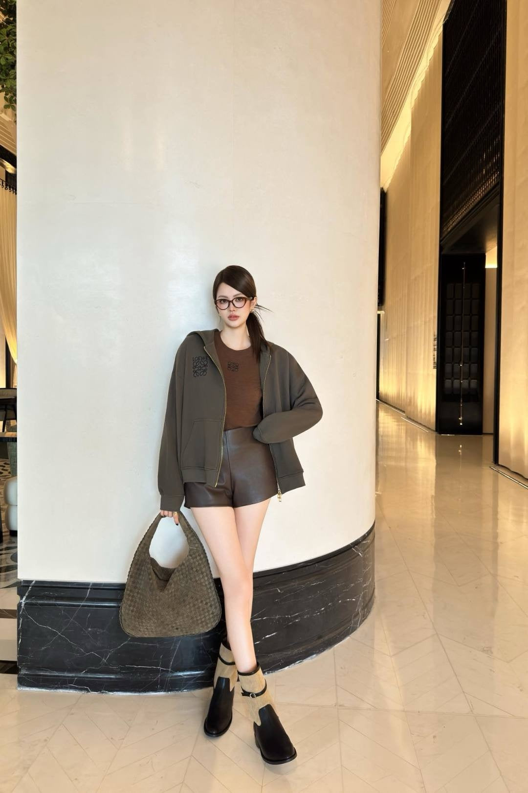 Loe 25fw embroidered jacket