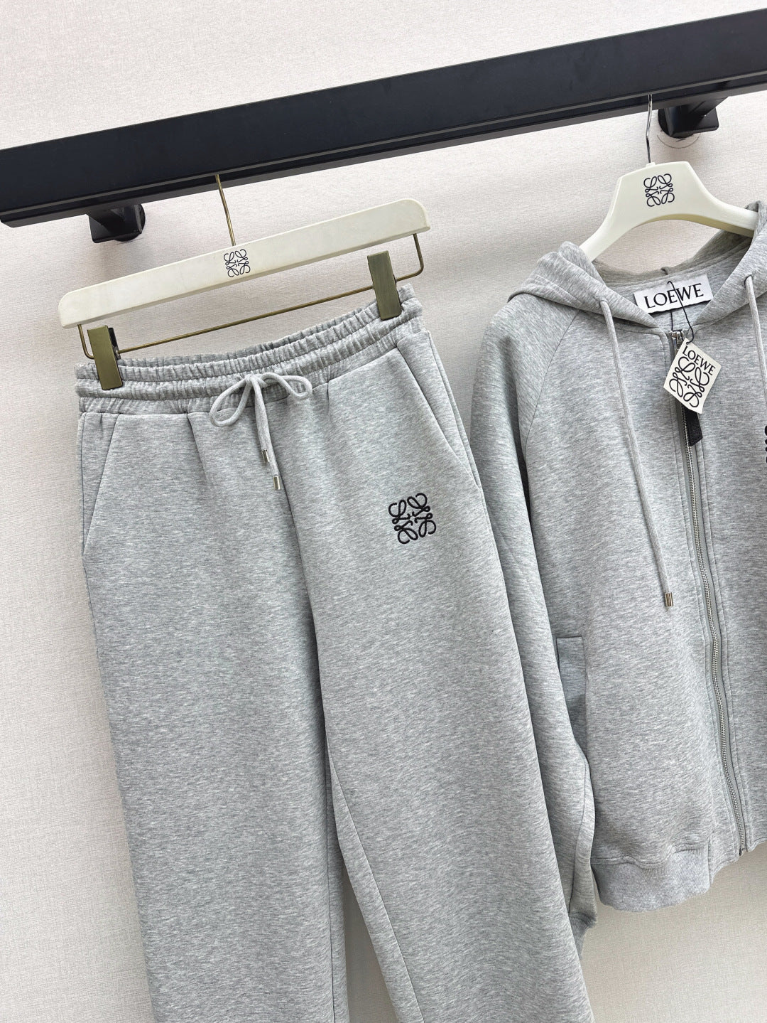 Loe 25fw tracksuit