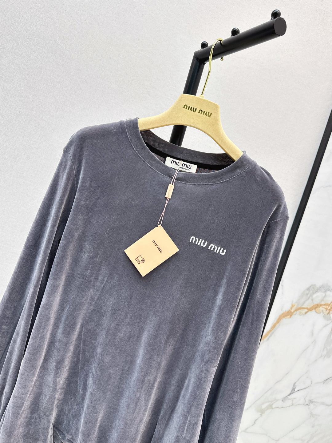 Miu 25fw velvet shirt