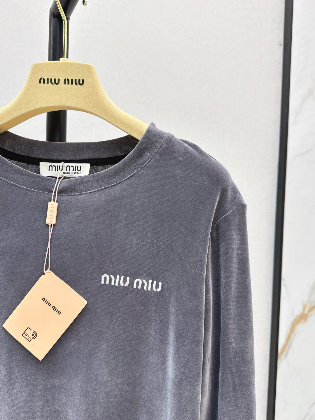 Miu 25fw velvet shirt