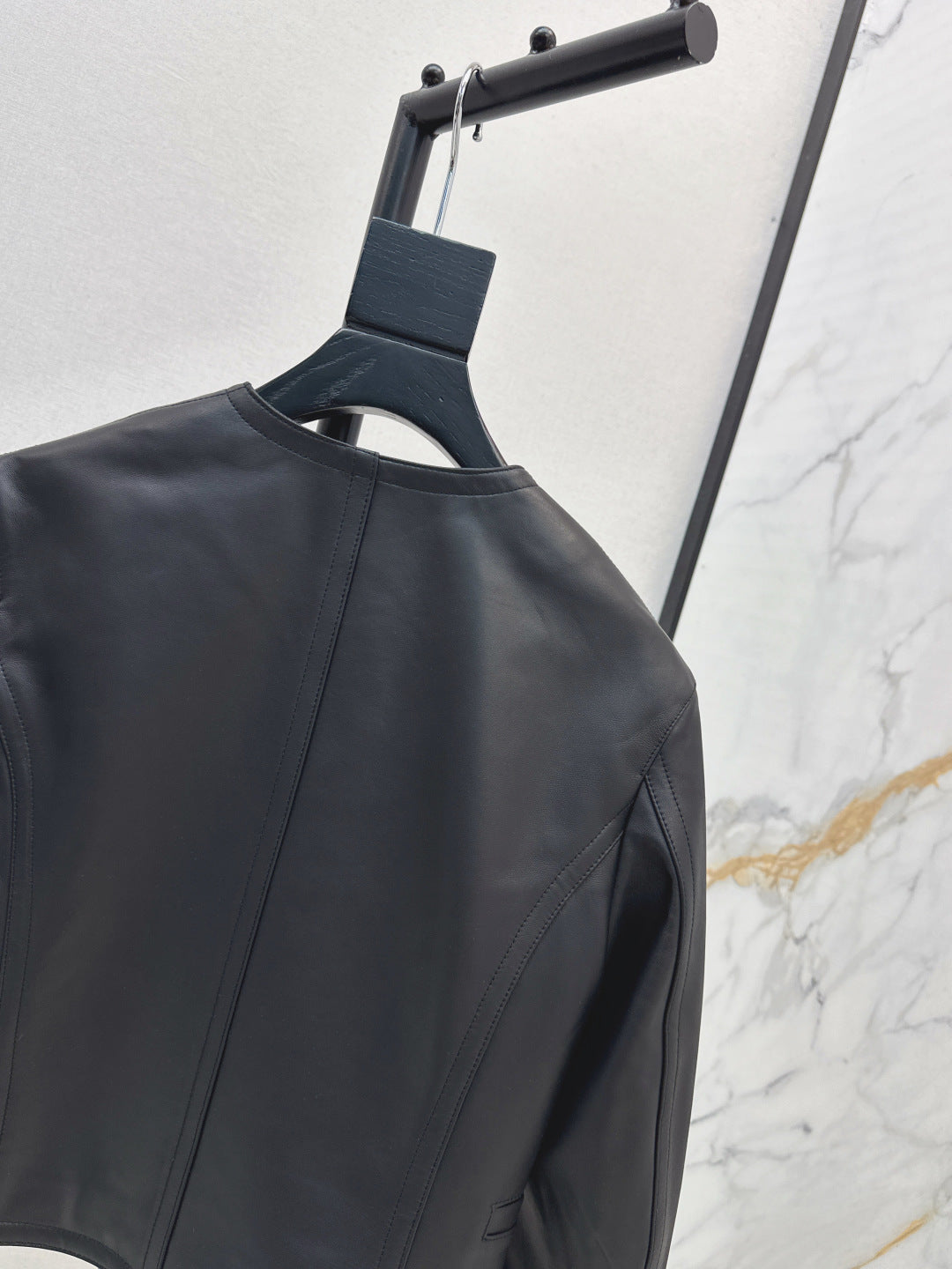 Ala 25fw leather jacket