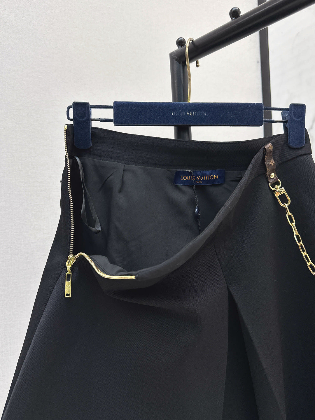 Louis 25fw skirt