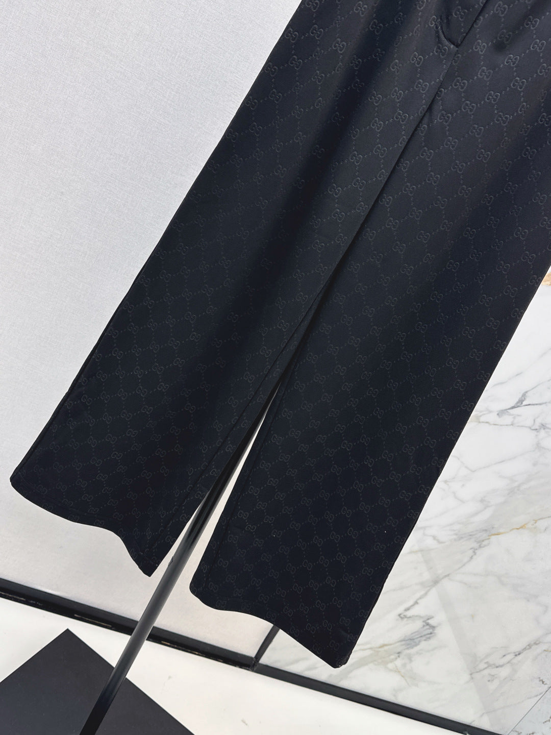 Guc 25fw jacquard pants