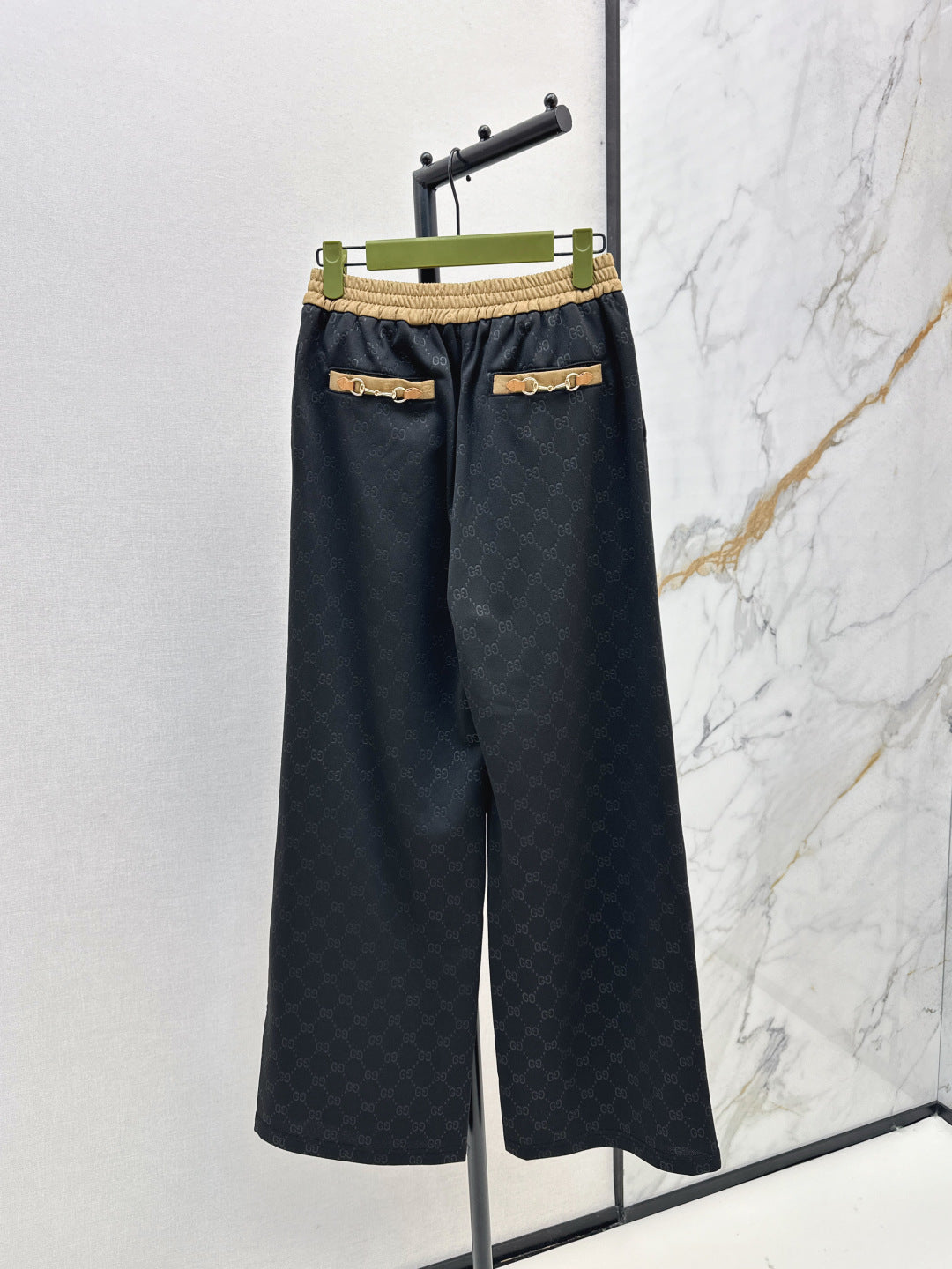 Guc 25fw jacquard pants